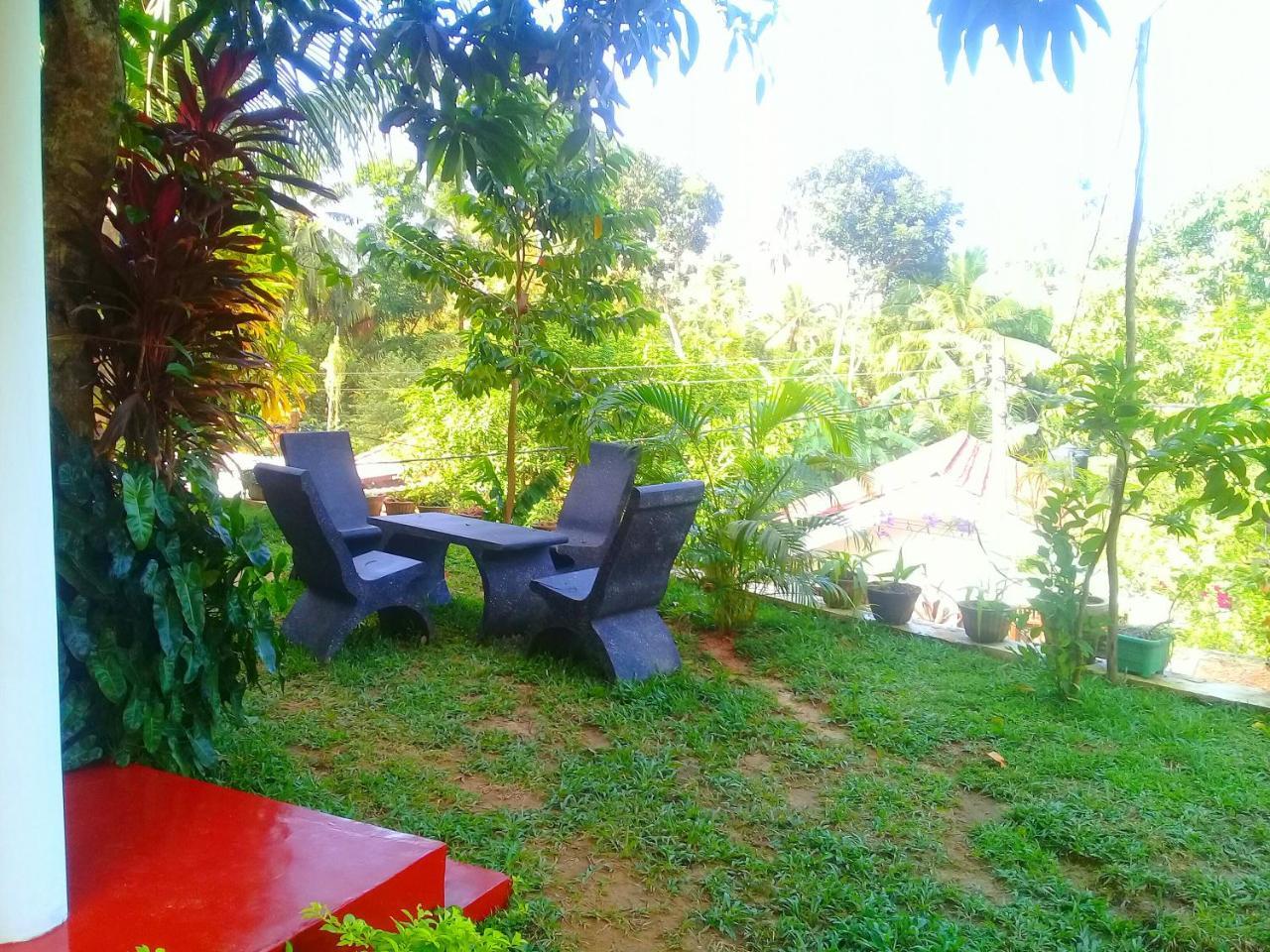 Mountain Heaven Inn Mirissa Extérieur photo