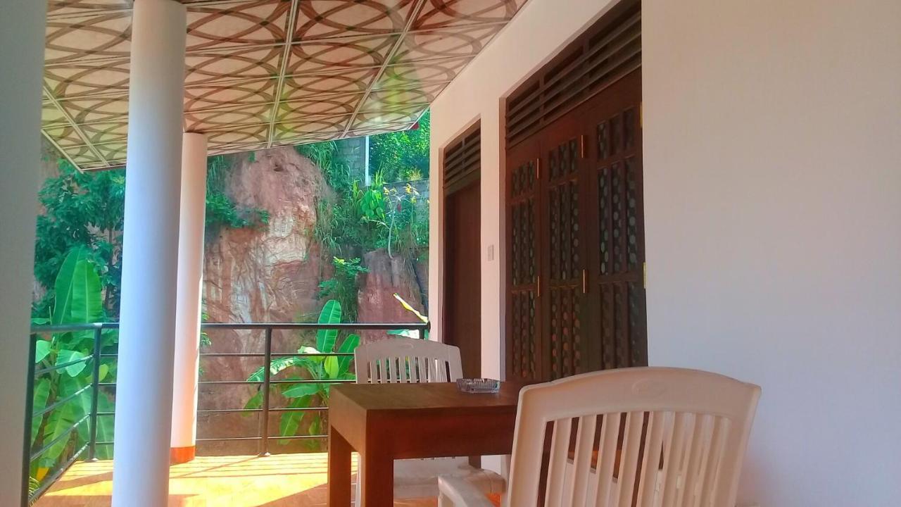 Mountain Heaven Inn Mirissa Extérieur photo